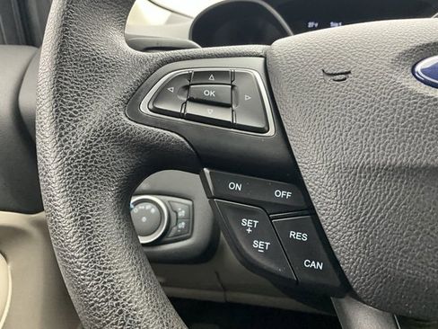 Used 2017 Ford Escape SE w/ SE Cold Weather Package image 17