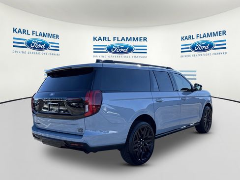 New 2026 Ford Expedition Max Platinum image 3