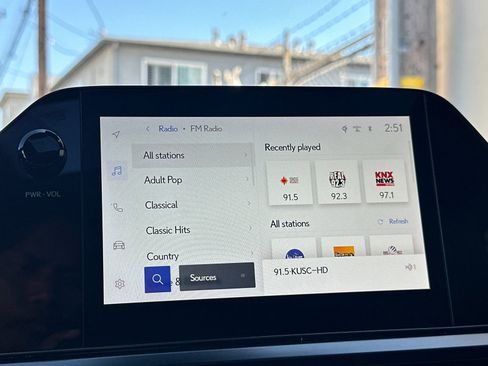 Used 2024 Lexus UX 250h FWD image 21