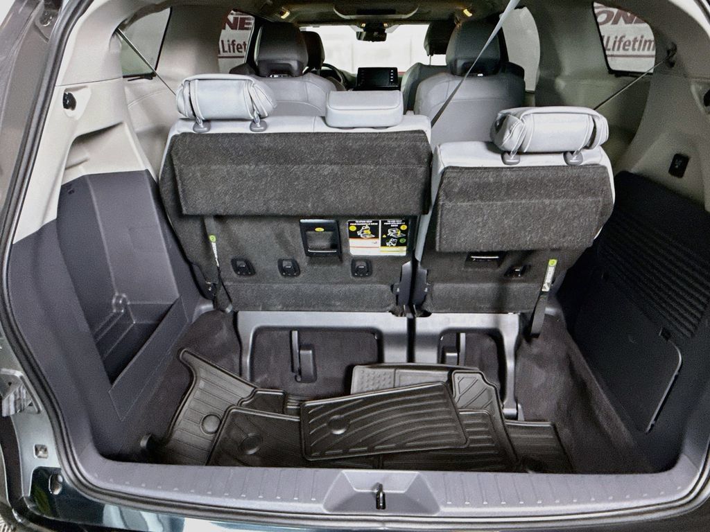 Certified 2024 Toyota Sienna Limited AWD/4WD image 29