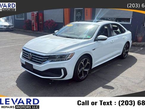 Used 2020 Volkswagen Passat 2.0T R-Line FWD image 3