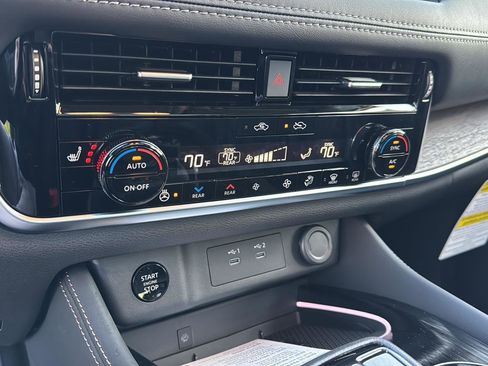 New 2026 Nissan Rogue Platinum image 24