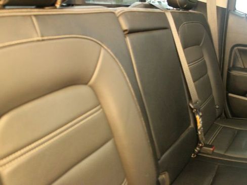 Used 2022 GMC Canyon Denali image 14