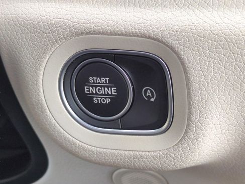 Used 2025 Mercedes-Benz GLE 350 4MATIC image 24