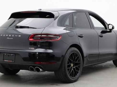 Used 2018 Porsche Macan AWD/4WD image 8