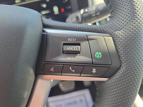 New 2025 Mitsubishi Outlander AWD image 18