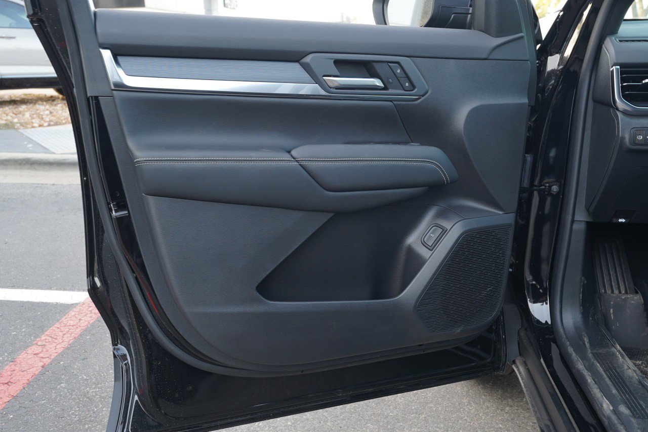 New 2027 GMC Terrain Elevation w/ Elevation Premium Package FWD image 18