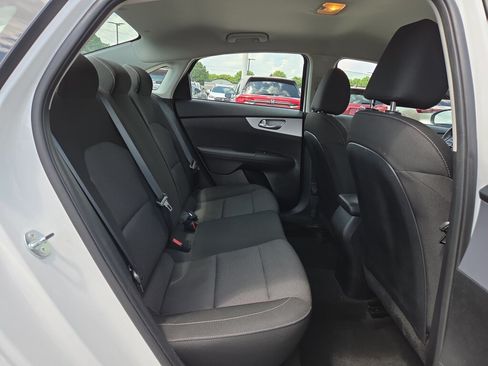 Used 2024 Kia Forte LXS FWD image 14