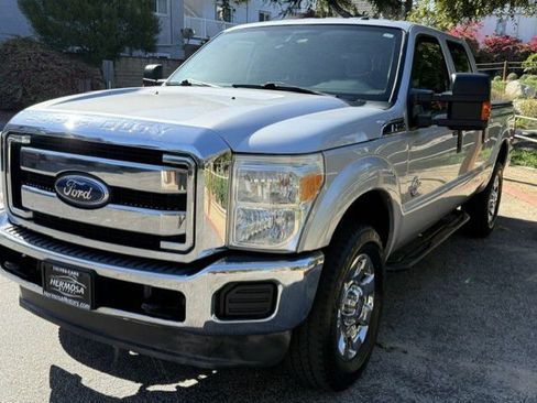 Used 2011 Ford F250 XLT w/ XLT Interior Pkg AWD/4WD image 17