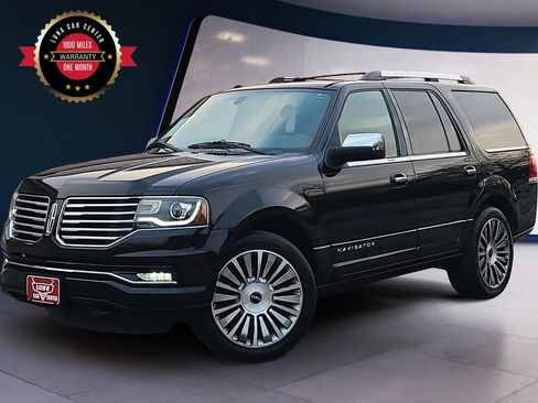 Used 2016 Lincoln Navigator Select image 1
