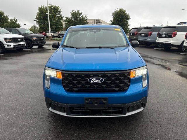 Certified 2025 Ford Maverick XLT w/ XLT Luxury Package AWD/4WD image 2