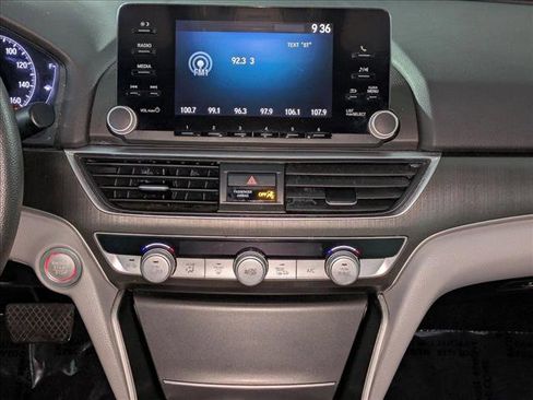 Used 2019 Honda Accord Hybrid image 15