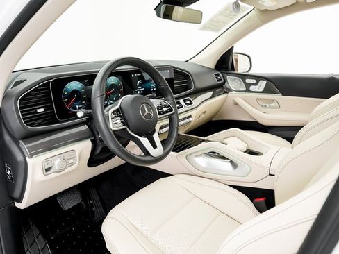 Used 2023 Mercedes-Benz GLE 350 4MATIC image 4