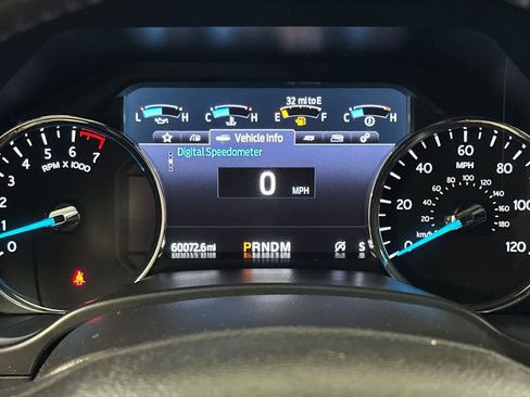 Used 2020 Ford Expedition XLT w/ Equipment Group 202A AWD/4WD image 28