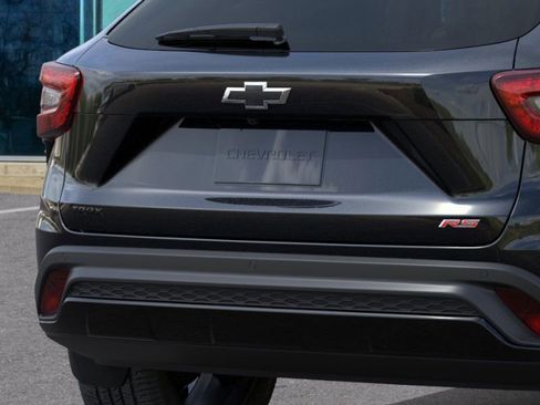 New 2026 Chevrolet Trax RS w/ Sunroof Package image 14