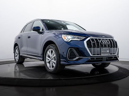 Certified 2023 Audi Q3 2.0T Premium Plus w/ Premium Plus Package image 2