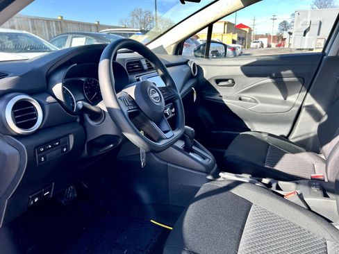 Used 2025 Nissan Versa S w/ S Plus Package image 2