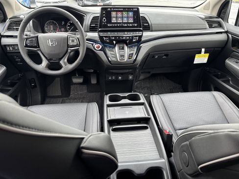 New 2026 Honda Odyssey Elite image 17