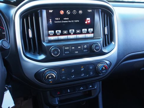 Used 2016 GMC Canyon SLE w/ SLE Convenience Package image 24