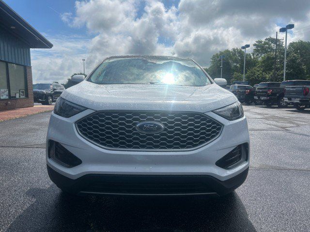 Used 2023 Ford Edge SEL AWD/4WD image 3