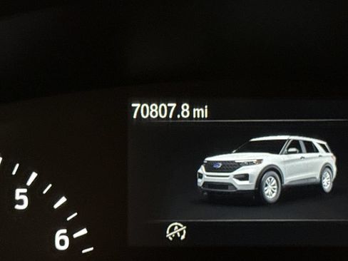 Used 2022 Ford Explorer 4WD image 13