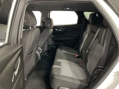 Used 2025 Chevrolet Blazer LT image 34