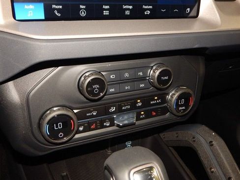 New 2025 Ford Bronco Outer Banks w/ Sasquatch Package image 24