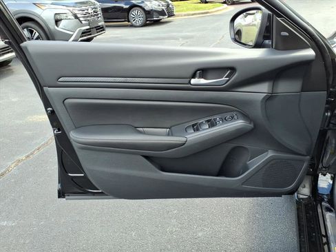 New 2025 Nissan Altima 2.5 SV w/ SV Special Edition Package image 8