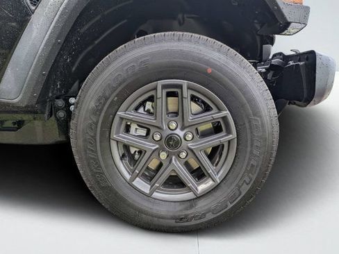 New 2026 Jeep Gladiator Sport AWD/4WD image 10