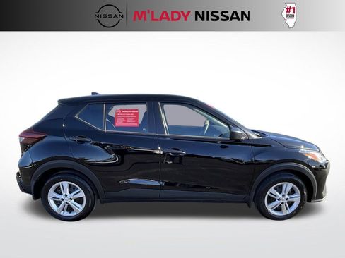 Certified 2025 Nissan Kicks Play S image 5