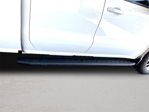 Used 2023 Chevrolet Silverado 1500 LT image 41