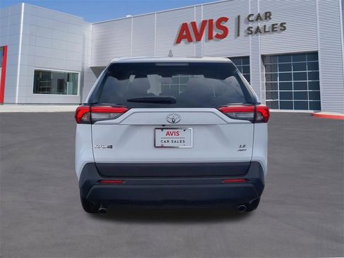 Used 2024 Toyota RAV4 LE image 5