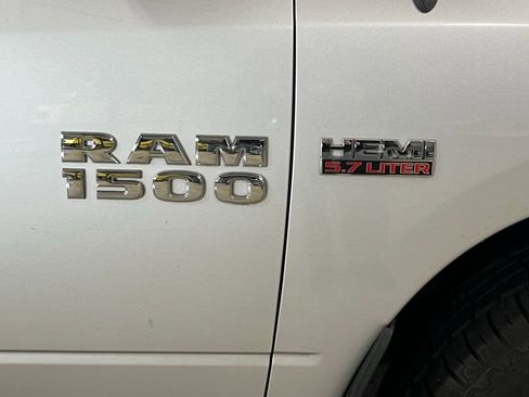 Used 2017 RAM 1500 Classic SLT AWD/4WD image 15