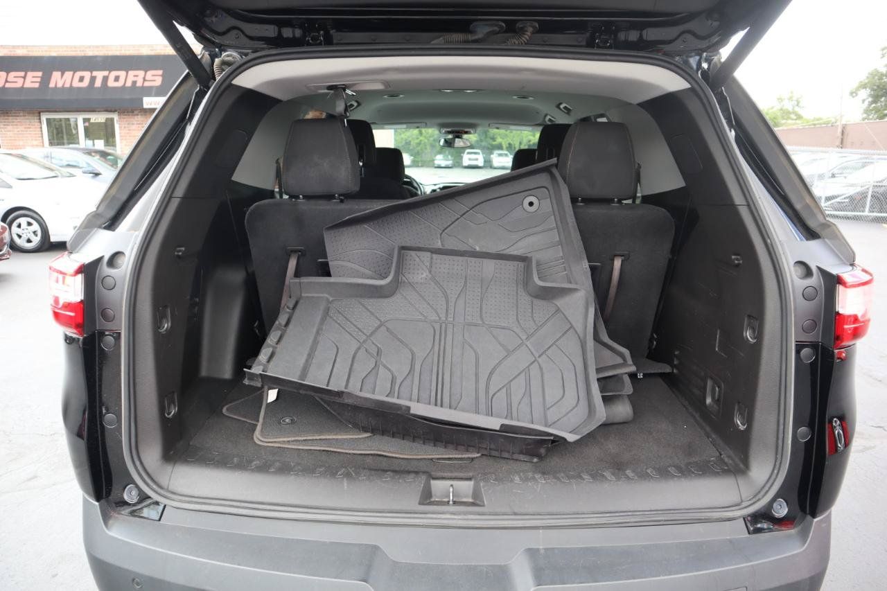 Used 2018 Chevrolet Traverse LT w/ LPO, Floor Liner Package AWD/4WD image 15