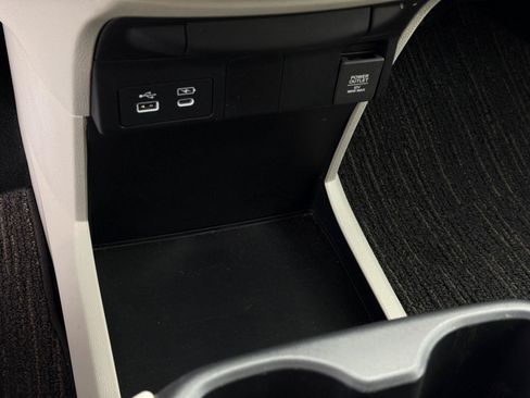 Certified 2025 Honda Odyssey EX-L image 16