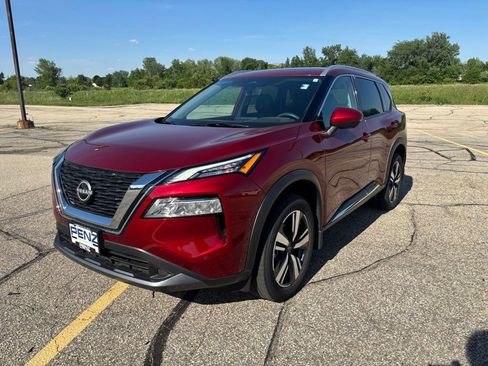 Used 2023 Nissan Rogue SL w/ SL Premium Package AWD/4WD image 3