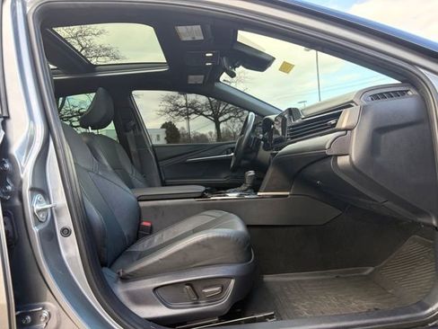 Used 2025 Toyota Camry XSE w/ Premium Plus Package image 15