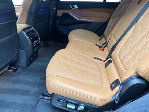 Used 2024 BMW X7 xDrive40i w/ M Sport Package image 34