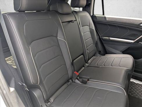 Used 2023 Volkswagen Tiguan SEL R-Line AWD/4WD image 22