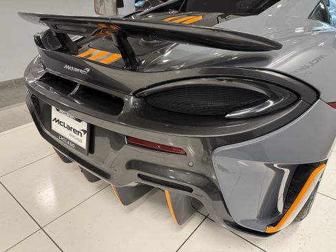 Used 2019 McLaren 600LT RWD image 6