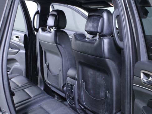 Used 2017 Jeep Grand Cherokee Limited w/ Luxury Group II image 12