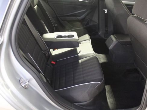 Used 2023 Volkswagen Jetta Sport image 31