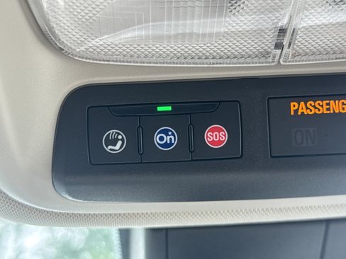 Used 2024 Buick Encore GX Sport Touring FWD image 15