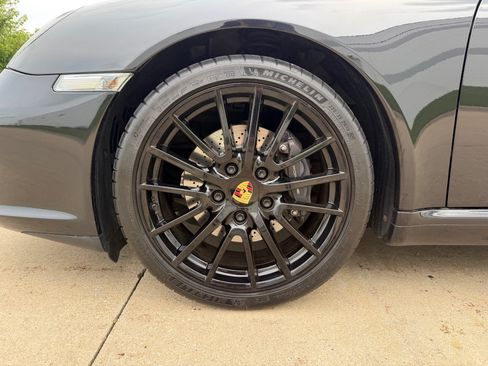 Used 2010 Porsche 911 Carrera RWD image 31