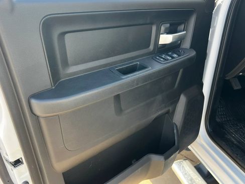 Used 2019 RAM 5500 Tradesman w/ Ambulance Prep Group RWD image 18