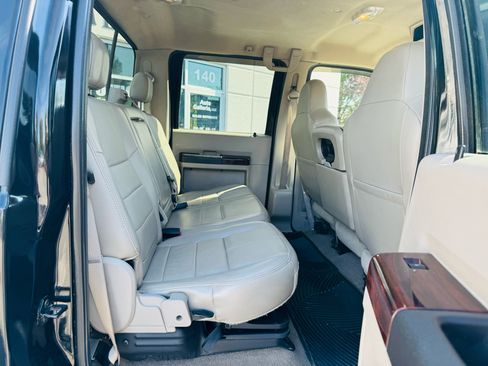 Used 2009 Ford F350 Lariat image 18
