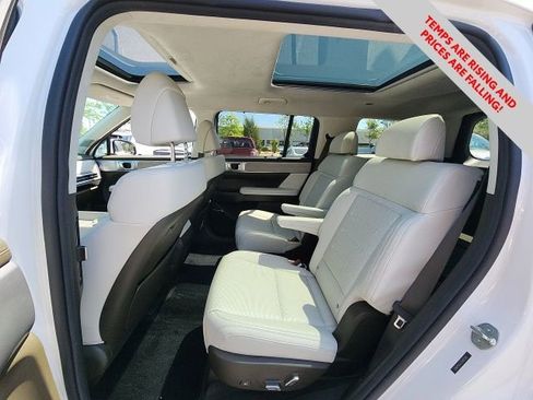 Used 2025 Hyundai Santa Fe Calligraphy image 20