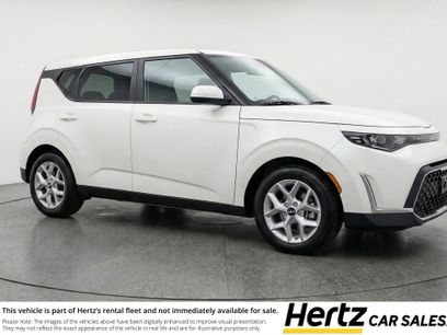 Used 2025 Kia Soul LX w/ LX Technology Package