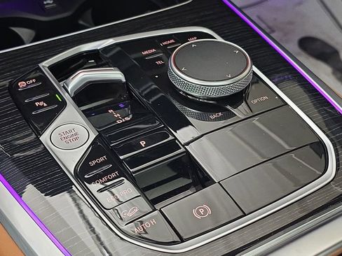 Certified 2025 BMW X5 xDrive40i w/ M Sport Package image 21