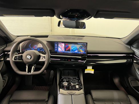 New 2026 BMW 530i xDrive w/ M Sport Package AWD/4WD image 16